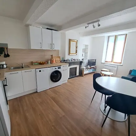 L'ostal Apartment *